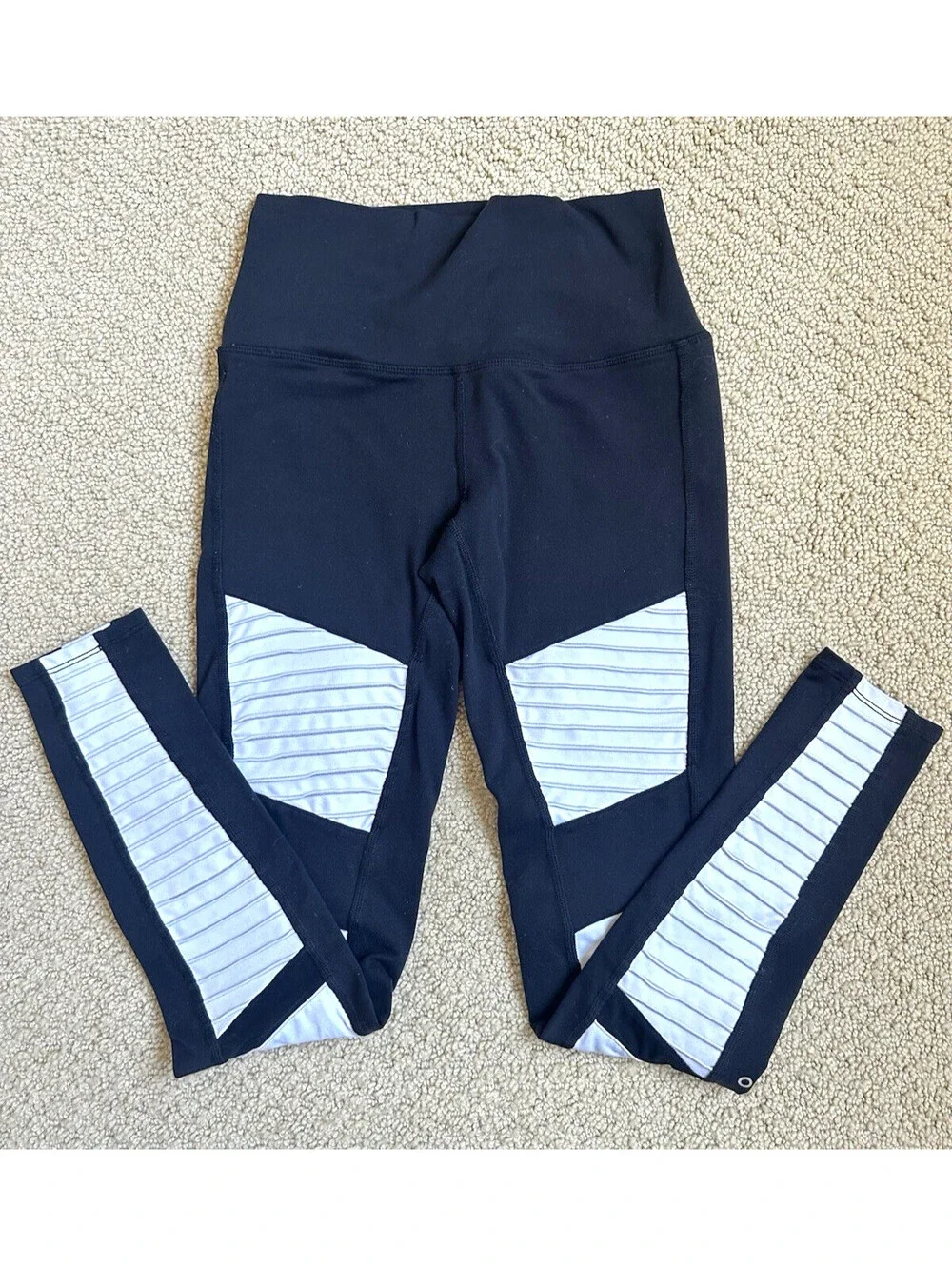 ALO Women's Yoga High Waist Moto Black with White  Legging Women's Small